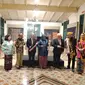 Dr. John Yu menjadi warga Australia sekaligus kolektor tekstil Indonesia yang menggelar pameran di Museum Tekstil Jakarta (Liputan6/Vinsensia Dianawanti)