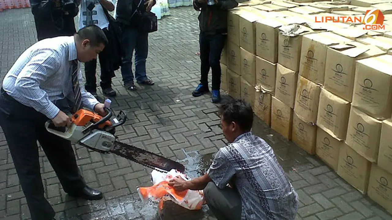 air-zam-zam-palsu-140220c.jpg