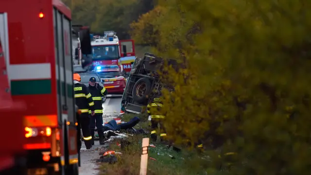Kecelakaan Bus Vs Truk di Slovakia, 12 Orang Tewas