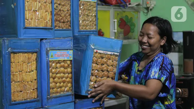 Menjelang Lebaran, Penjual Kue Kering Makin Cuan