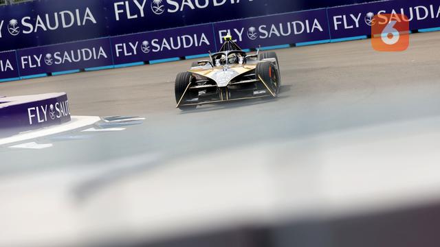 Sesi Kualifikasi Balapan Formula E 2023