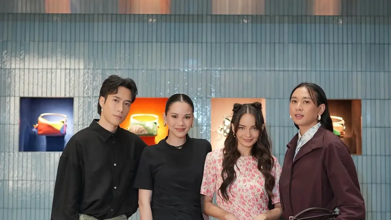 LOEWE Rayakan 10 Tahun Tas Puzzle Lewat Koleksi Re-edition Ikonik, Hanya Ada Satu di Tiap Dunia