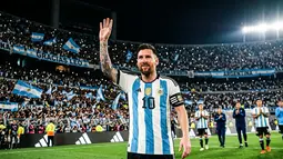 Berebut Harta Karun Sepak Bola: Jersey Terakhir Lionel Messi Bersama Timnas Argentina