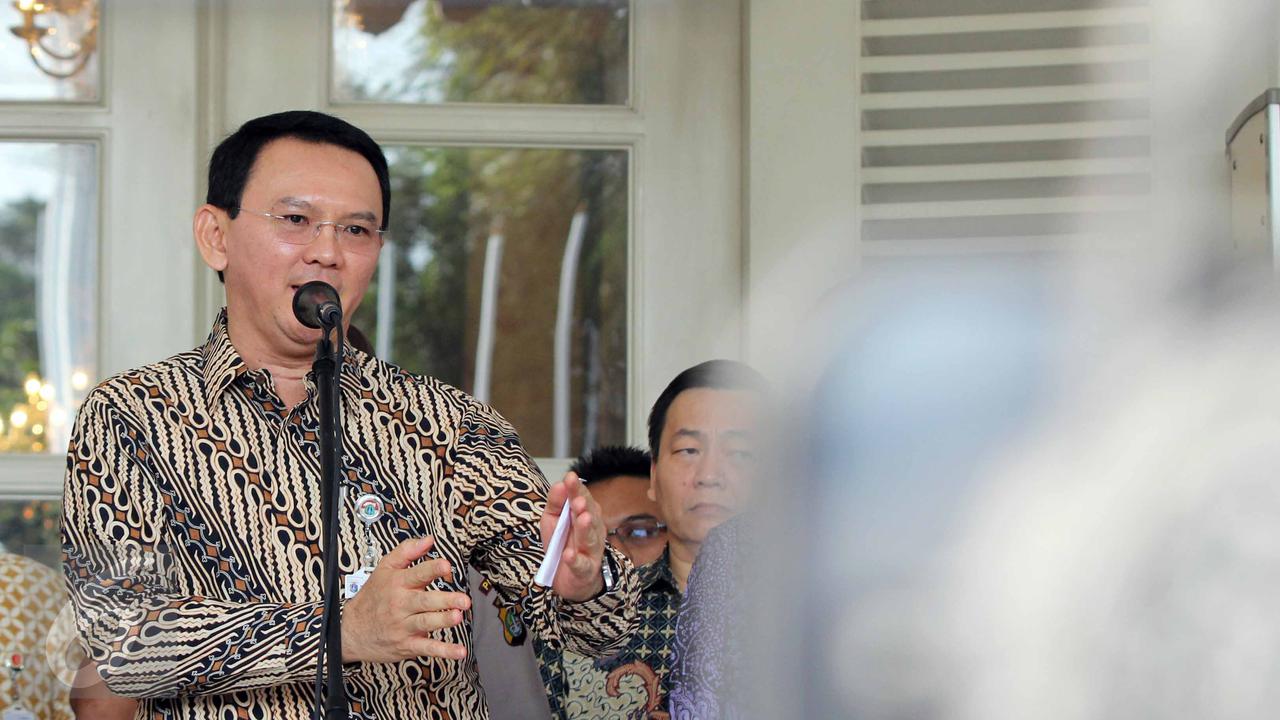 20150702-Ahok Resmikan Kegiatan Operasi Pasar Artha Graha Peduli-Jakarta-Ahok 2