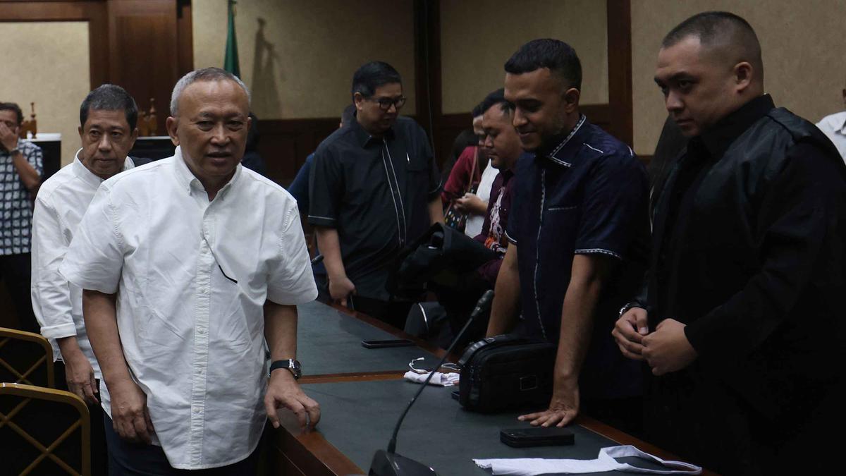Korupsi Tata Kelola Minyak Mentah, Dua Mantan Petinggi Pertamina Dihukum 6 Tahun Penjara