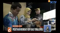 Sebuah kedai bernama Kopi Lego di Banyuwangi, Jawa Timur, membuat kelas cara meracik kopi untuk penyandang tunarungu.