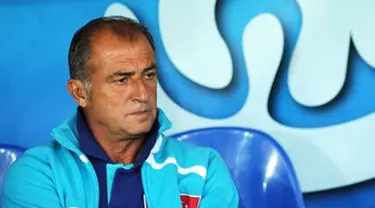 Coach of the Turkish national team Fatih Terim ic pictured during the Euro 2008 Championships Group A football match Portugal against Turkey on June 7, 2008 at Geneva stadium in Geneva, Switzerland. AFP PHOTO / PIERRE-PHILIPPE MARCOU