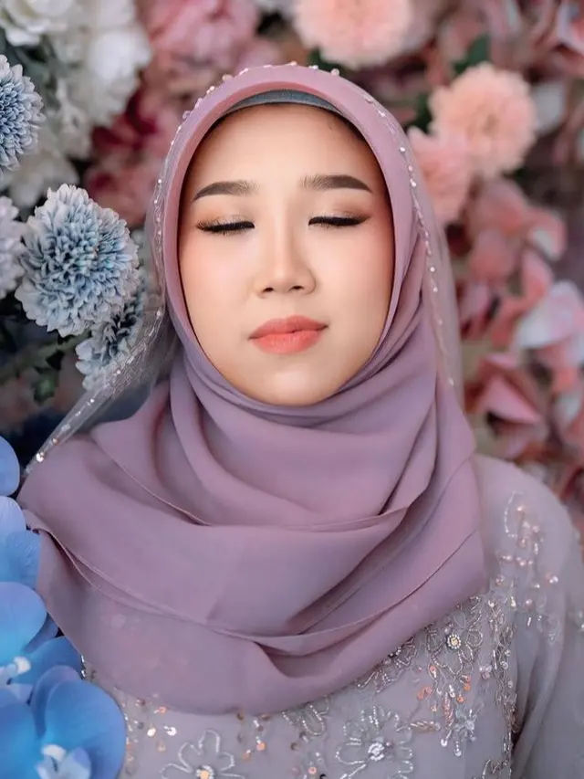 Kiky Saputri saat tasyakuran empat bulanan kehamilan. [@windrafotografi]