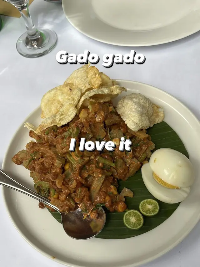 Mezul Ozil Tiba di Indonesia dengan Dijamu Kunyit Asam, Gado-Gado, hingga Rendang, Mana yang Jadi Favorit?