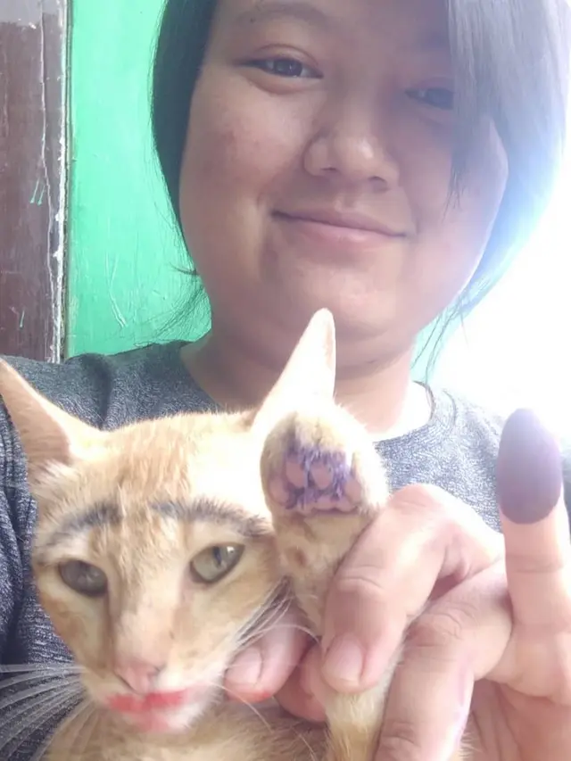 6 Kelakuan Kocak Pakai Tinta Pilkada Ini Bikin Ngakak