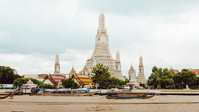 Ilustrasi Tempat Wisata di Bangkok (sumber: unsplash)