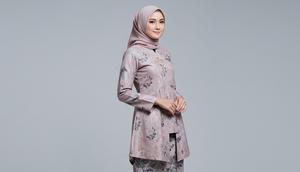 Panduan Memilih Atasan Brokat Eksklusif untuk Bawahan Batik Premium/ Ilustrasi AI