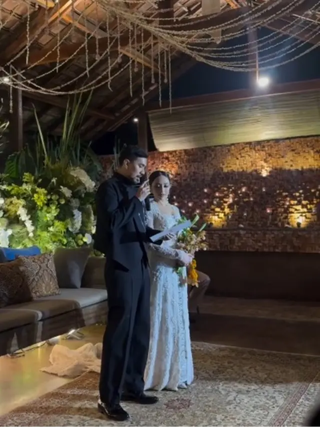 6 Potret Pernikahan Amanda Zahra dengan Adli, Tampil Anggun Pakai Kebaya Putih