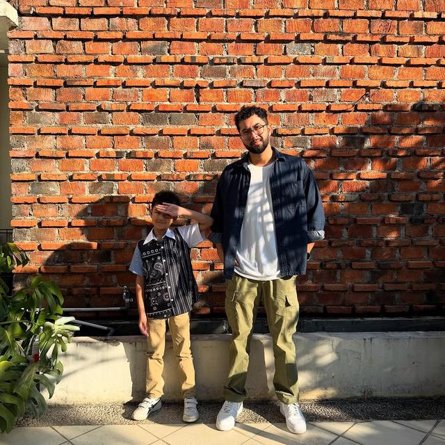 Revalina S Temat dan Rajendra