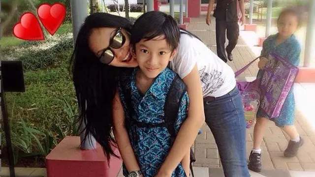 6 Transformasi Kebersamaan Kalina Ocktaranny dan Azka dari Bayi Hingga Kini