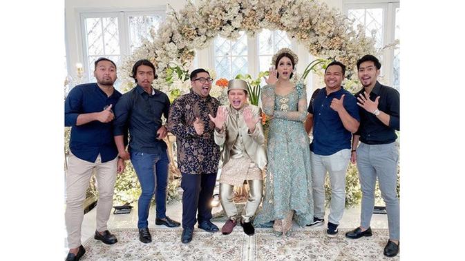 6 Momen Pernikahan Syamsir Alam dan Bunga Jelitha, Beri Maskawin 25 Gram Emas (sumber:Instagram.com/brotheralle)