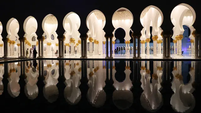 Masjid Agung Sheikh Zayed di Abu Dhabi