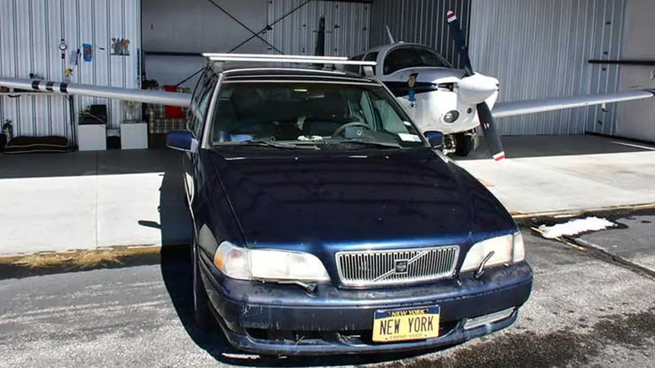 Volvo V70 ini dijual dengan harga Rp 288 Miliar (Carscoops)