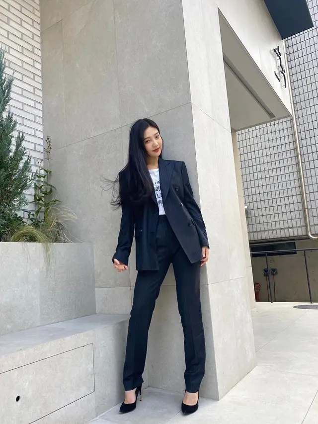 Joy Red Velvet