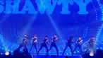 Super Junior kembali menyapa penonton--khususnya penggemarnya yang disebut ELF--dengan suguhan konser 'Super Show 6' di Indonesia Convention Exhibition (ICE), BSD, Tangerang, Minggu (3/5/2015). (Liputan6.com/Faisal R Syam)