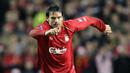 Fernando Morientes - Morientes merupakan salah satu pemain dengan reputasi gol hebat di Real Madrid, tetapi penampilannya justru meredup saat berseragam Liverpool. Morientes hanya mencetak 12 gol selama di Anfield. (AFP/Andrew Yates)