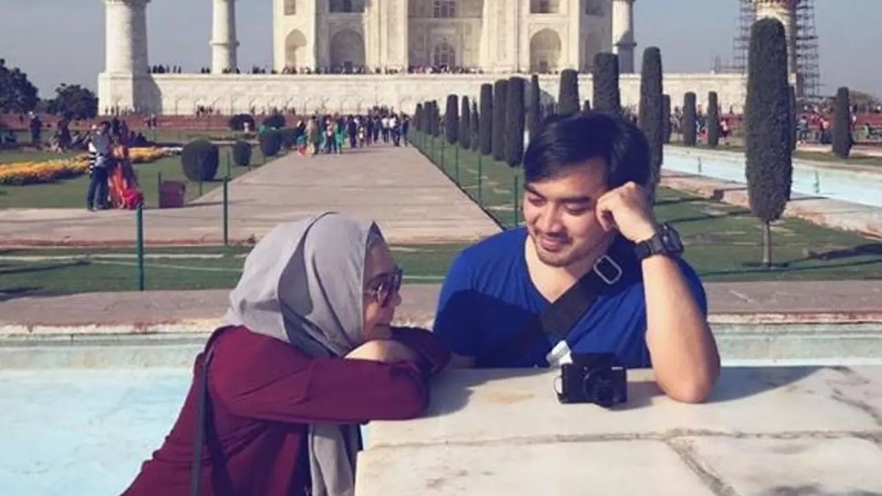 Rina Nose dan Ridwan Feberani Anwar