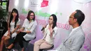 Dokter spesialis kulit Melyawati Hermawan menjadi pembicara dalam acara Women's Talk di Jakarta, Sabtu (28/18). Acara itu mengambil tema The Secret Recipe of Healthy &  Happy Women Berbagi Tips Kesehatan untuk perempuan.  (Liputan6.comm/Helmi Afandi)