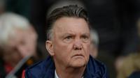 Mantan manajer Manchester United, Louis van Gaal. (AFP/Oli Scarff)