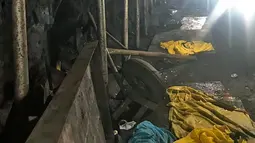 Sebuah terowongan sepanjang 500 meter yang mengarah ke Bank of Brasil di Sao Paulo, Selasa (3/10). Kepolisian menyebut kawanan perampok menghabiskan sekitar Rp17 miliar untuk membangun terowongan dari sebuah rumah kontrakan. (HO / Sao Paulo Police / AFP)