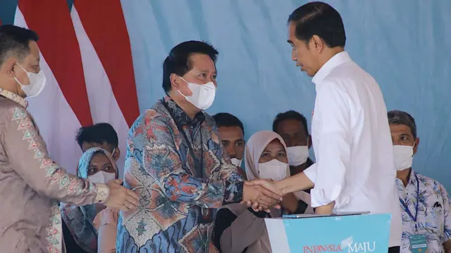 Dukung Ketahanan Pangan, Jokowi Luncurkan Kartu Tani Digital dan KUR BSI