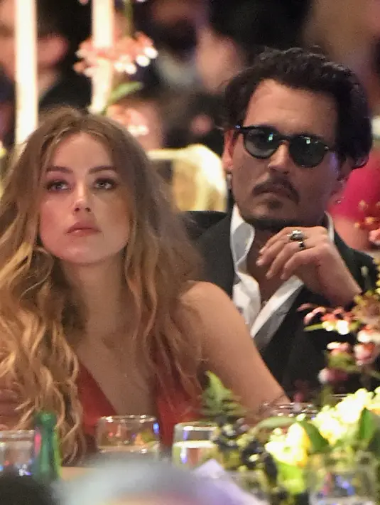 Dalam klarifikasi gugatan cerai Amber Heard pada suaminya yakni, perdebatan dan perbedaan masalah rumah tangganya yang tak kunjung padam. Bahkan keduanya pun sudah menyerah untuk berdamai. (AFP/Bintang.com)