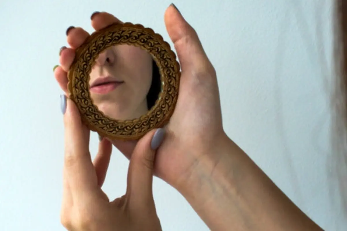 ilustrasi cermin (foto: shutterstock)