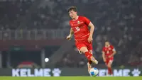 Ole Romeny beraksi dalam duel Timnas Indonesia melawan Mozambik di Stadion Utama Gelora Bung Karno, Jakarta, Selasa (10/6/2026). (Bola.com/Bagaskara Lazuardi)