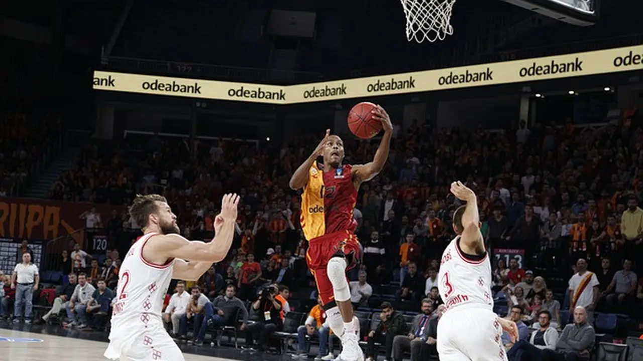 Ilustrasi basket ( Image by senol sengül from Pixabay )