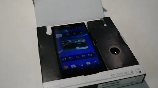 Unboxing Xperia T2 Ultra Dual, Yuk Lihat Dalamnya!