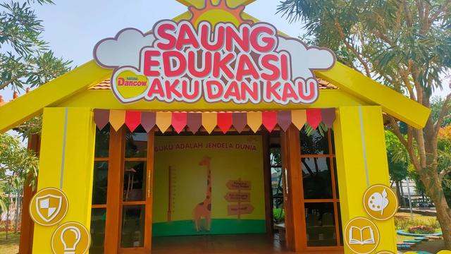 Saung Edukasi RPTRA Garuda