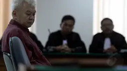 Sebelumnya, Anggoro dituntut 5 tahun penjara dan denda Rp 250 juta dengan subsider kurungan 4 bulan penjara, Jakarta, Rabu (25/6/14). (Liputan6.com/Faisal R Syam)
