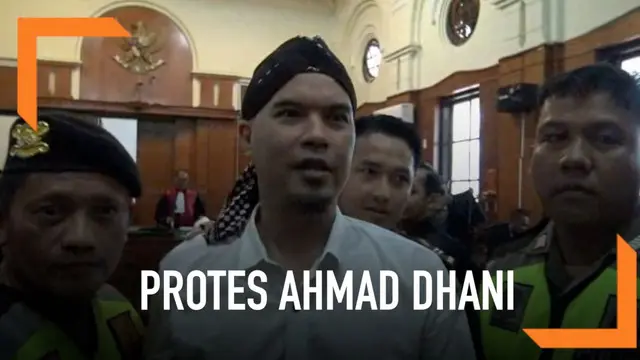 Ahmad Dhani menilai kasusnya disusupi pihak asing yang meminta saksi untuk mengubah kesaksiannya di persidangan.