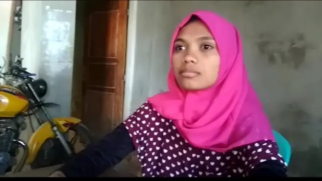 Fitriani Sali (23), kakak La Randi (21) yang dijanjikan menjadi PNS.(Liputan6.com/Ahmad Akbar Fua)