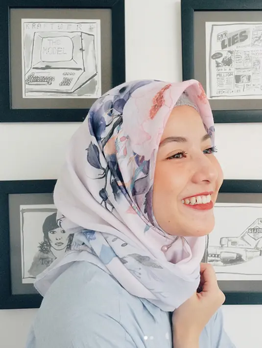 "Aku ibu rumah tangga yang sekali beli banyak. Belanja bulanan dari yang daging, ayam, bumbu dapur, sayur, dan buah-buahan langsung beli sekali banyak," ungkap Natasha Rizky. (Instagram/natasharizkynew)