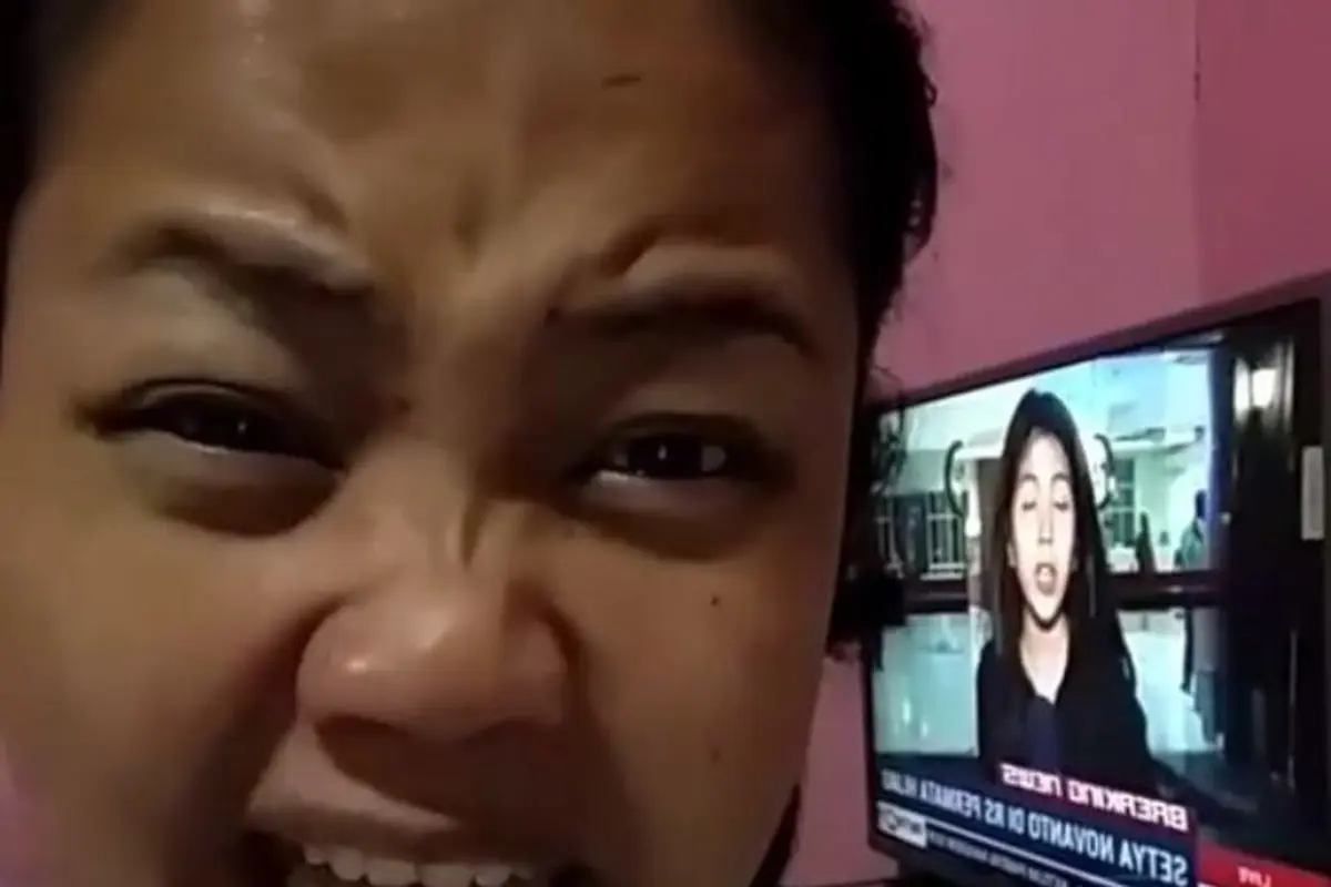 [Bintang] Video Wanita Bicara Soal Kesaktian Setya Novanto, Kocak Abis!