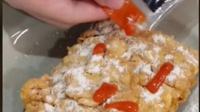 Cara Baru Makan Mi Instan Goreng, Benar-Benar Digoreng Bukan Direbus