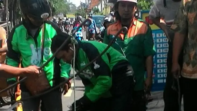 [Bintang] Kuda jatuh pingsan