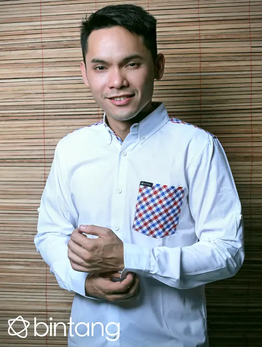 "Ini juga lagi minta terus (sama Allah). Berdoa, yakinin lewat doa. Nanya sama ulama, guru ngaji, orang tua juga nganjurin doa terus," ucap ayah satu anak, Sienna Ameerah Kasyafani itu. (Adrian Putra/Bintang.com)