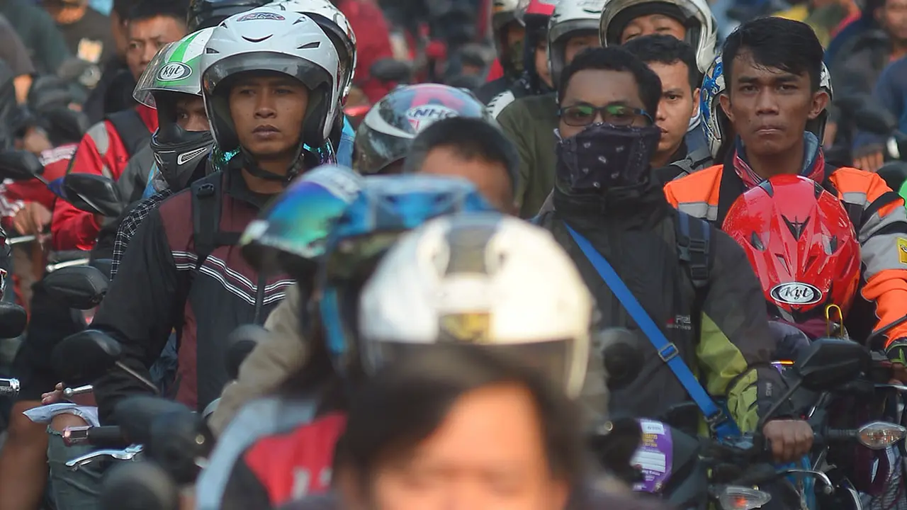 Mudik Gratis Pemotor dengan Kapal Laut