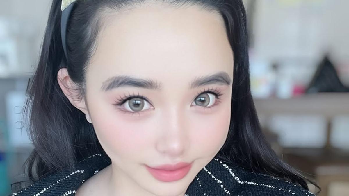 Park Bom Klaim Dirinya Jadi Kambing Hitam untuk Tutupi Skandal Narkoba Sandara Park