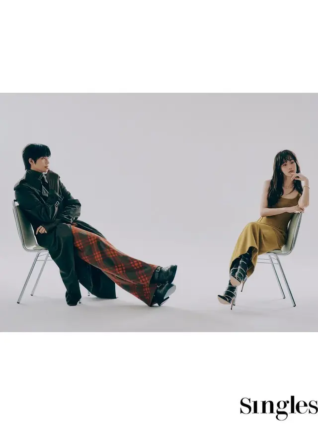 Moon Sang Min dan Shin Hyun Been bermain di Cinderella at 2AM jalani pemotretan untu Singles. (Foto: Dok Singles)