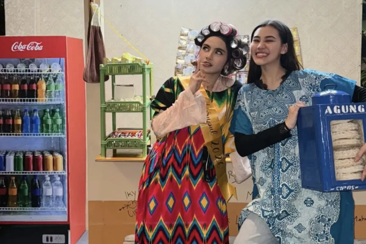 Aaliyah Massaid kenakan daster saat Mahalini Dapat Kejutan Ulang Tahun ke-26 Bertema Warung Kelontongan. [@aaliyah.massaid]