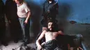 Berkas foto yang diambil pada 10 Oktober 1967 menunjukkan jenazah Ernesto "Che" Guevara yang terbaring di sebuah tempat cuci piring di desa Valle Grande, Bolivia. (AFP Photo/Marc Hutten)