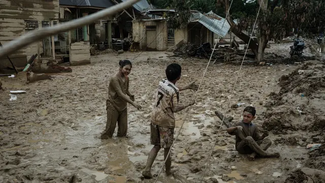 Gangguan Kesehatan Hantui Anak-anak Pasca-Bencana Banjir Bandang Sumatera